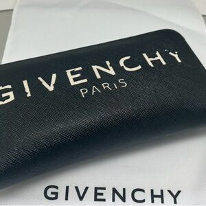 GIVENCHY Iconic Saffiano Leather Zip Long Wallet